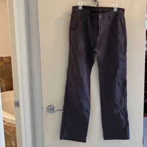 Mens Prana comfort stretch Zion pant. 34x32 Dark grey